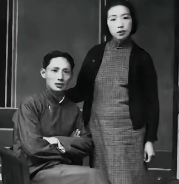 1949年杭州解放深夜，粟裕收到一封无字密信，短短十字藏尽十年家国情义
 
19