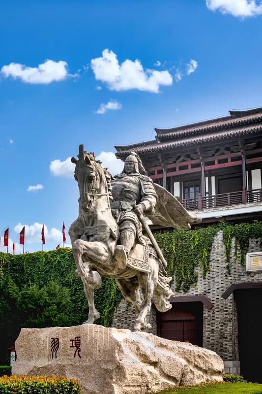 你心中宿迁最美的地标是什么? 要说我心中宿迁最美的地标，那必须是项王故里。它可是