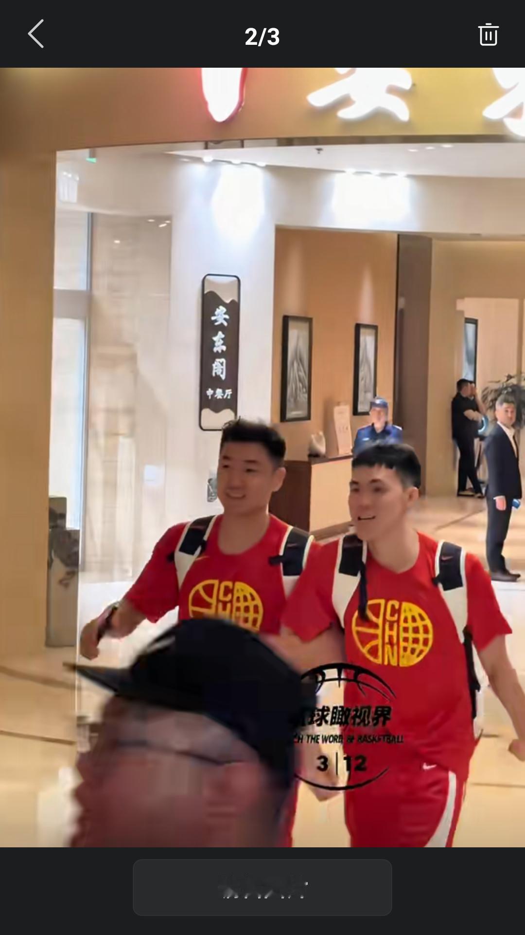 【中国男篮提前来到沈阳赛区，全力备战男篮世预赛窗口期中日男篮大战。虽然大赛即将到