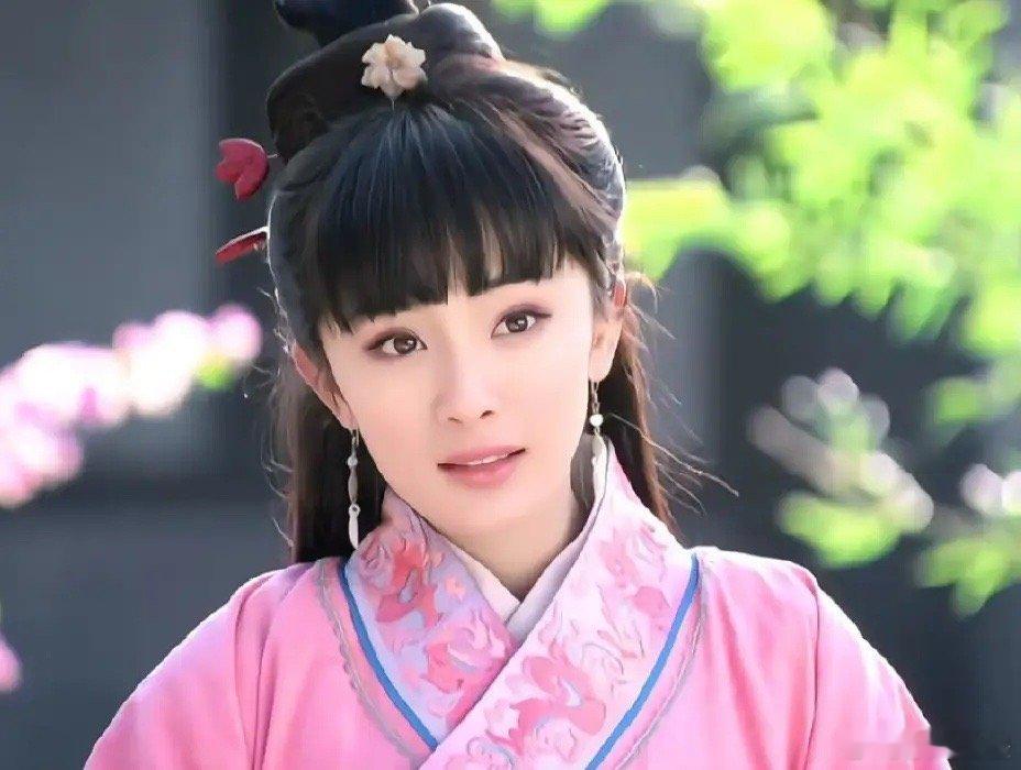 杨幂，真的吗？近日，幂姐凭借白帆一角火了后，又传来了新消息。据说，她将参演历史剧