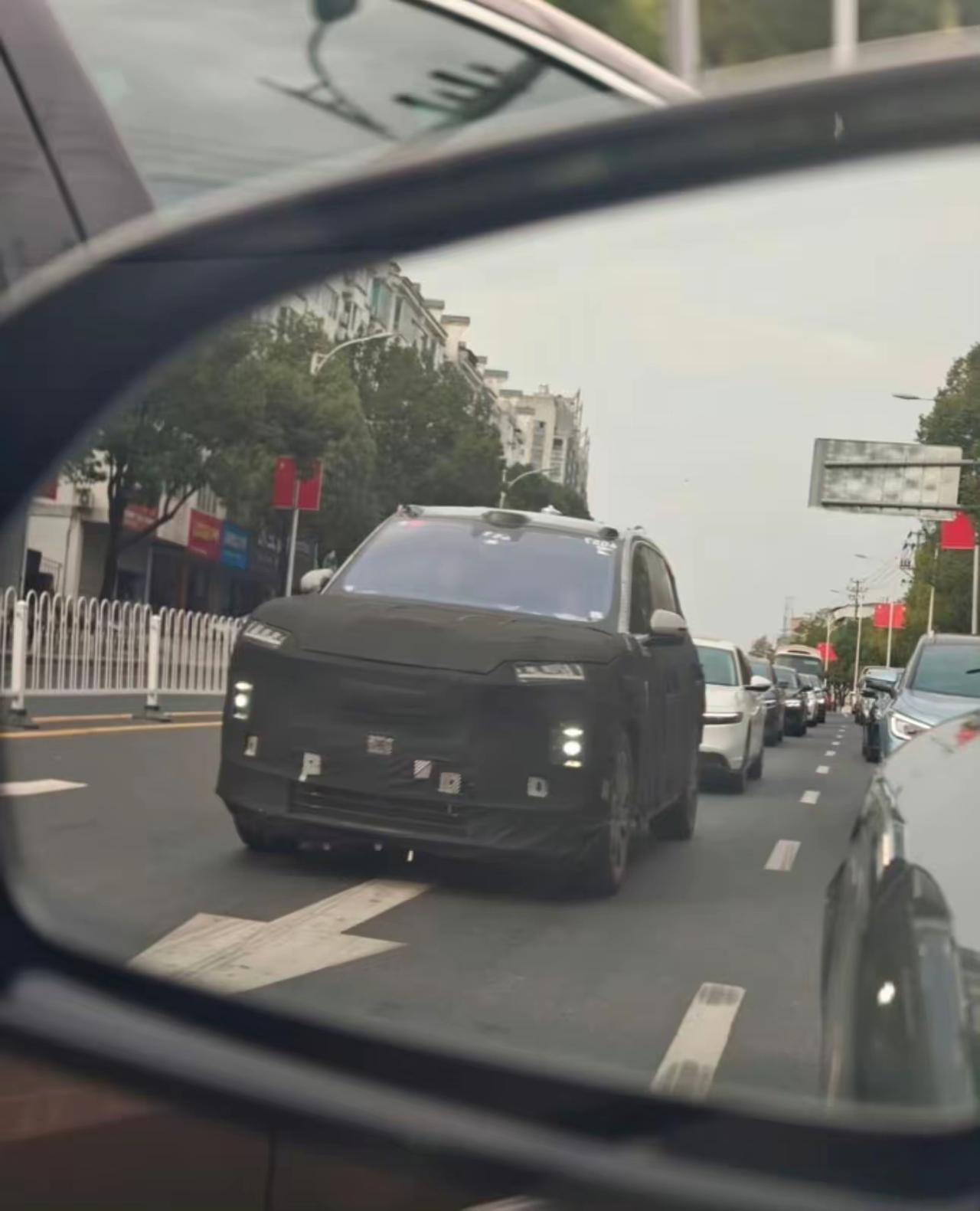 这是什么车[抠鼻]这么大