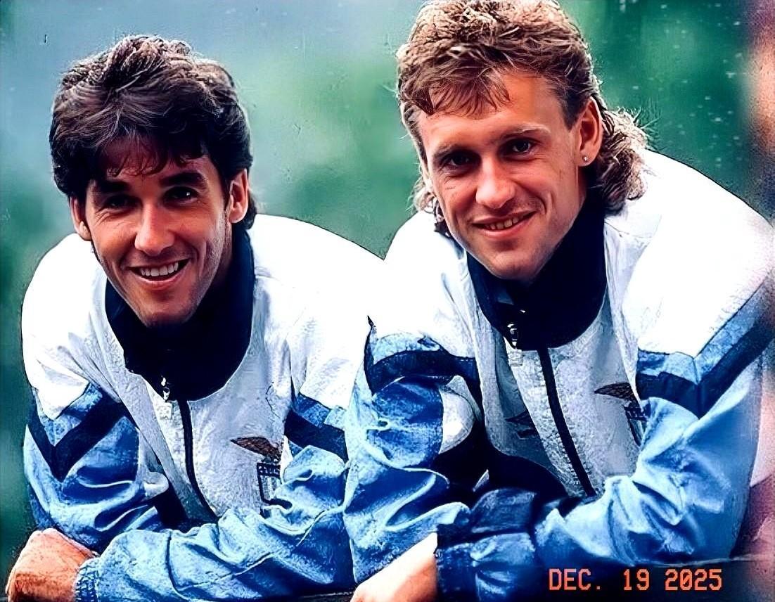 那个用头撞碎尤文图斯欧冠梦的德国人，现在靠说话赚钱。
1997年欧冠决赛，他两次