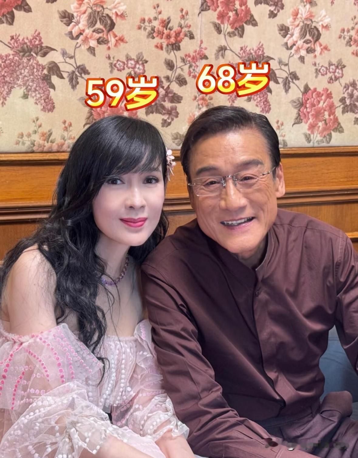 59岁的周慧敏 和68岁的梁家辉同
框。你们评价一下，他们颜值评几分？