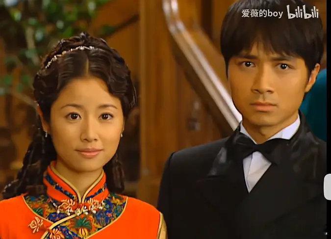 《情深深雨濛濛》订婚宴上，依萍和如萍谁更美？ ​​​