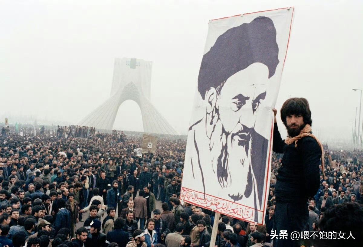 据悉，
这是1979年的伊朗，你们说怎么样？
网友:自己选的？[捂脸]