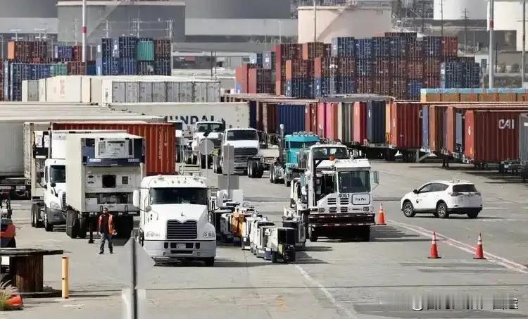 美国卡车司机签证停发！6万司机缺口谁来补？美国签证政策 卡车司机危机 特朗普外交
