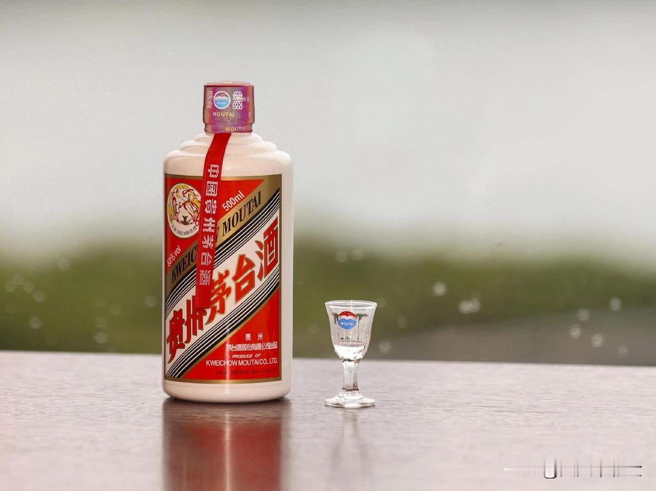 同时，这也是一个新阶段的开端，它迫使包括茅台在内的所有酒企，必须更真诚地面对消费