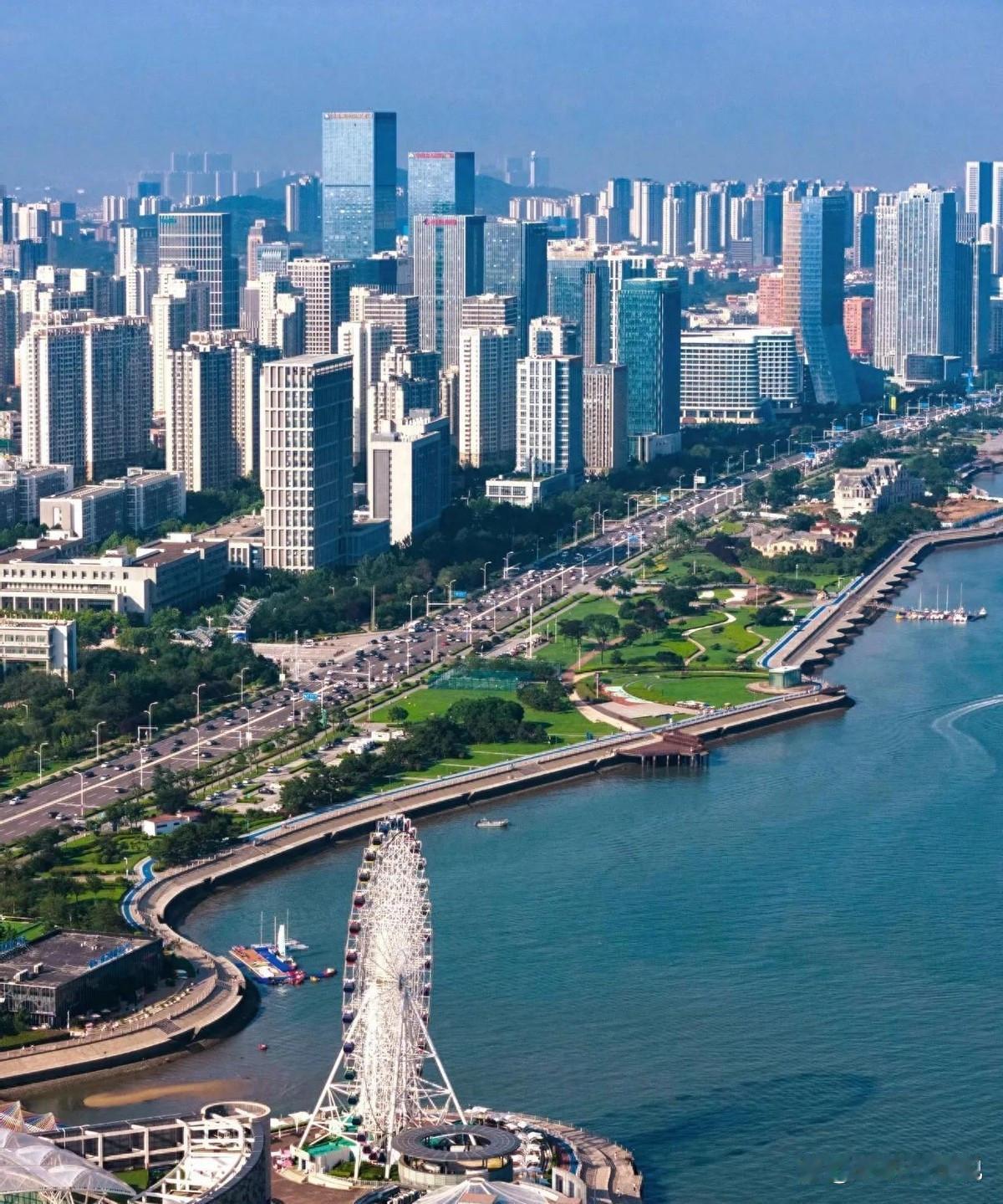 青岛西海岸狂砸千亿造“负碳海岛”！63个海洋项目引爆芯屏产业，五年GDP暴涨15