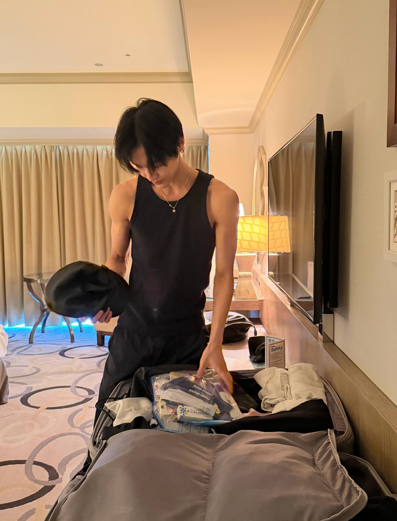 男的给我发这种图片算邀请不 