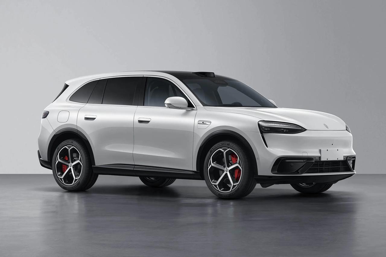 问界M6，预售价26.98万，能爆款吗？

增程版，预售价26.98万起。
纯电