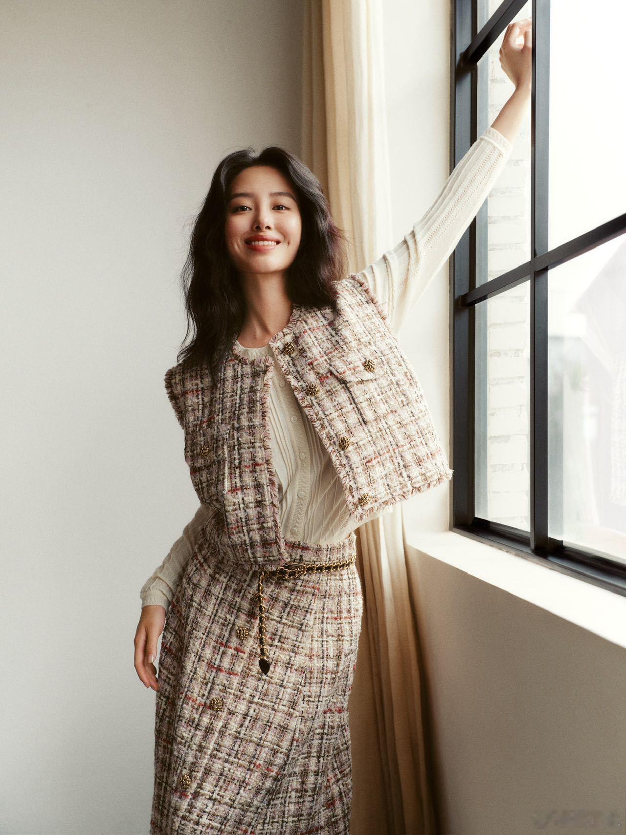 #杨采钰法式美具象化# 来自杨采钰的美是可以得到具象化的，所以这位姐什么时候能够