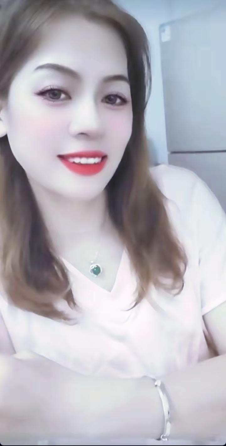 第一眼看上你，喜欢你很久很久…………