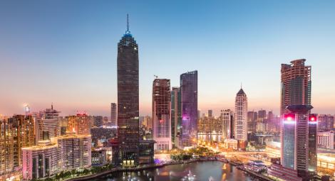 中等生靠“放弃难题”反而逆袭？这才是真正的拉分关键
每年都有这样的孩子：成绩中等