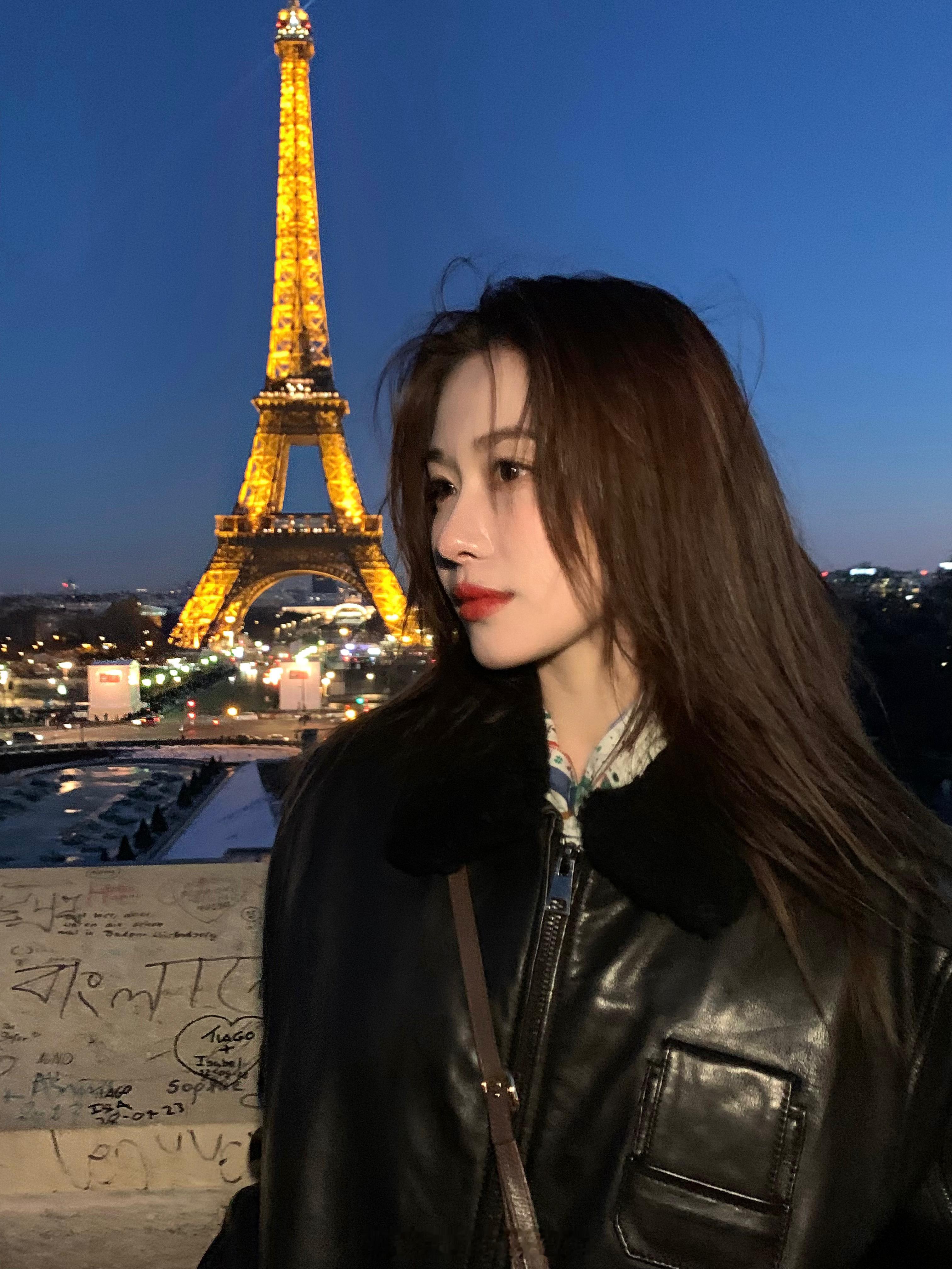 Shining Eiffel Tower🤓 ​​​