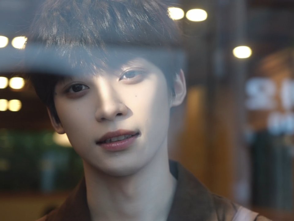 网易严选代言人梓渝 🔮梓渝 🔮˙·“海浪🌊是大海献给黄昏的温柔，遇见你是世