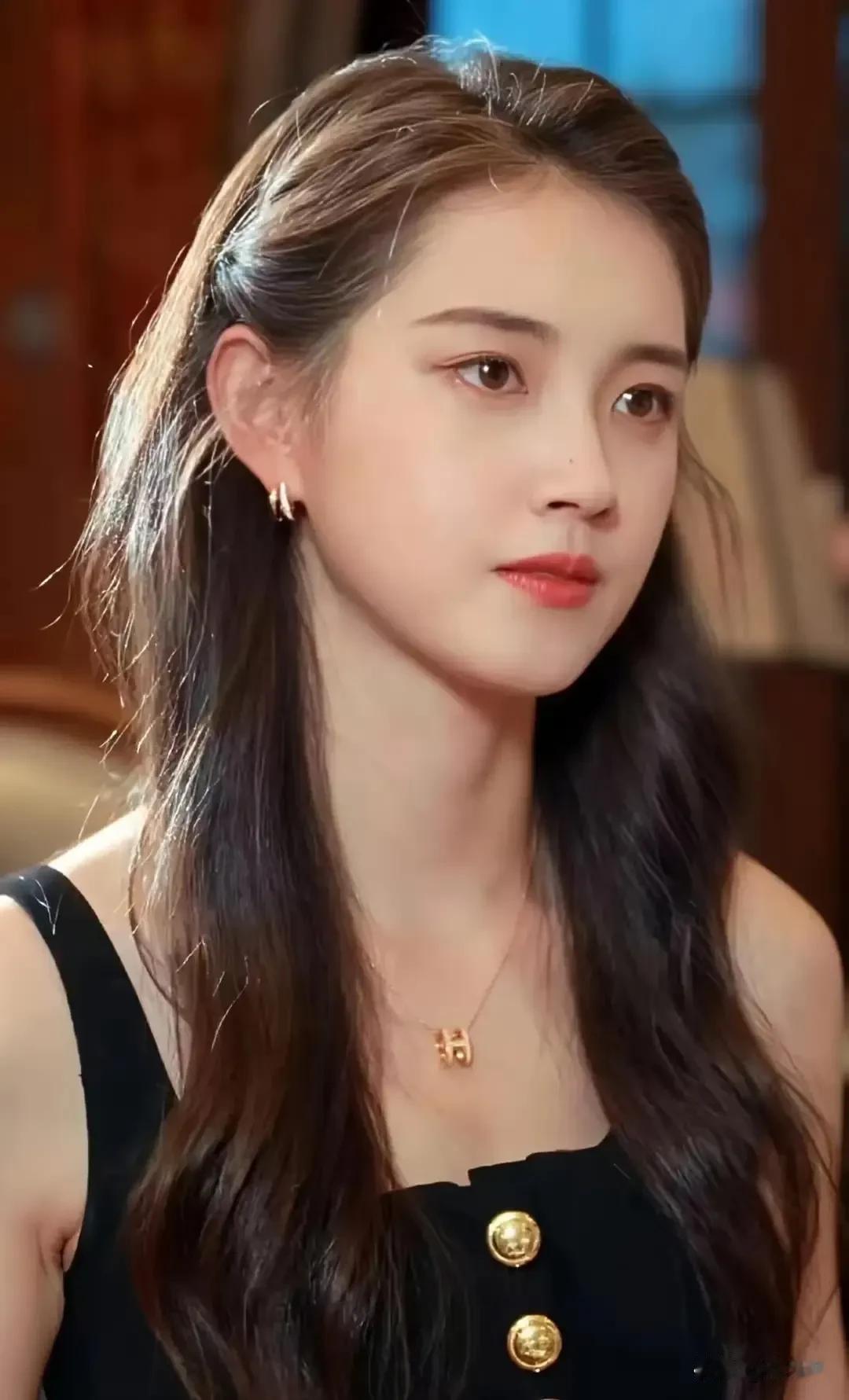 我说这个是短剧第一女神，大家没意见吧