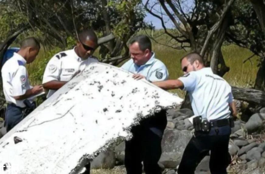 找了12年的MH370还没找到。但马来西亚说：再找一年。

今天很多人看到“马来