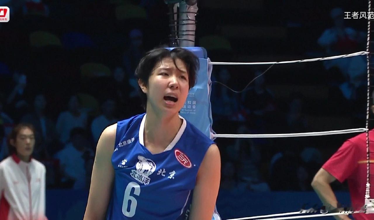 【老虎不发威你当是病猫】天津女排 
天津女排3:1北京女排，第二局天津女排有点放
