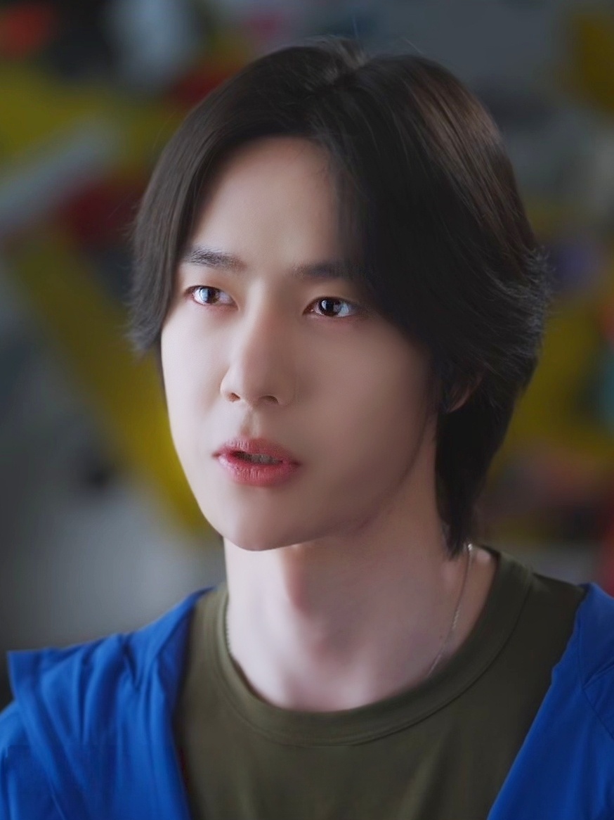 博君一肖 其实，我还挺喜欢博哥《探索新境》这个顺毛造型的日系美少年 