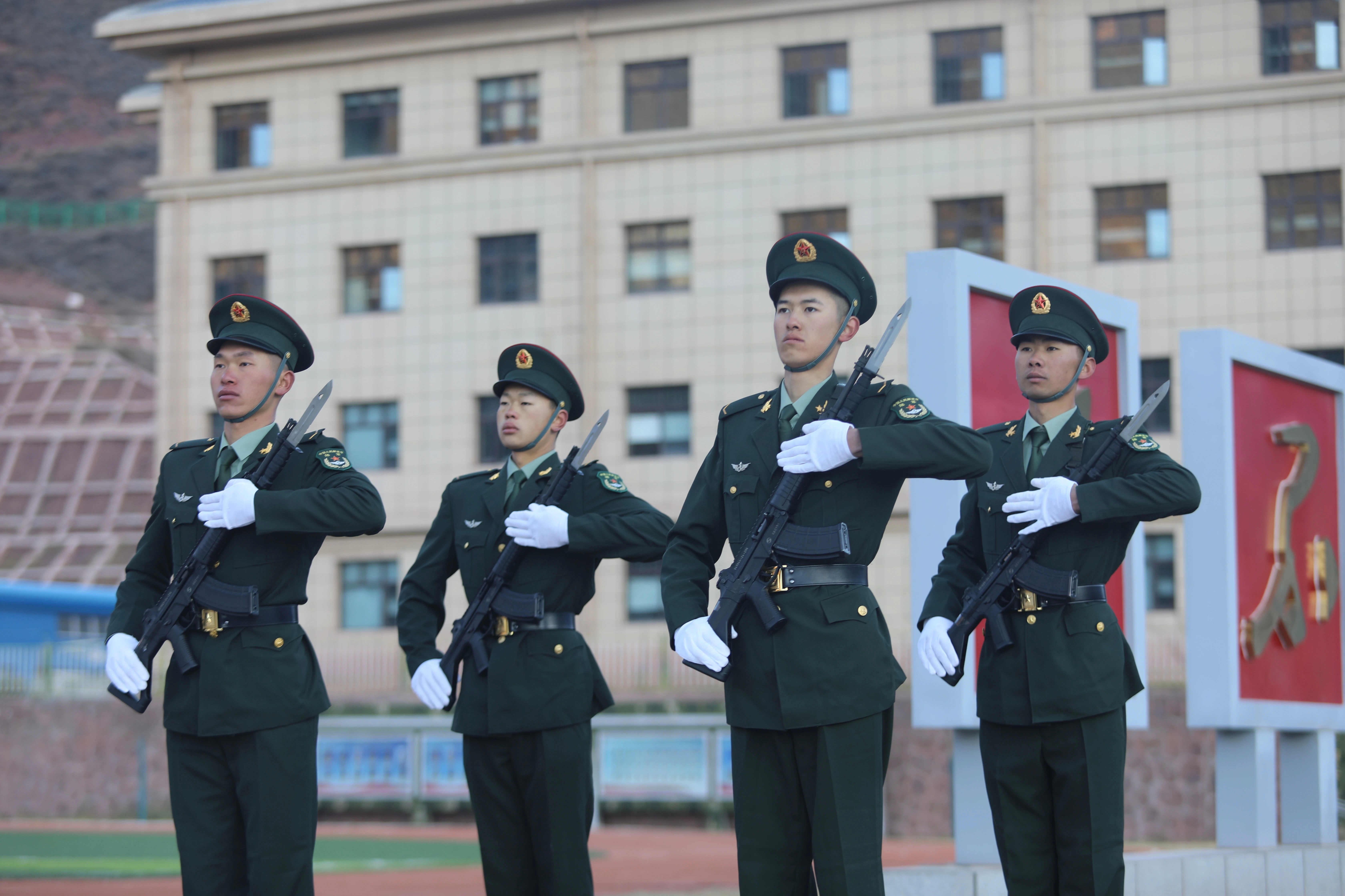 还是两不怕旅，和老素材对照一下吧。→_→ 