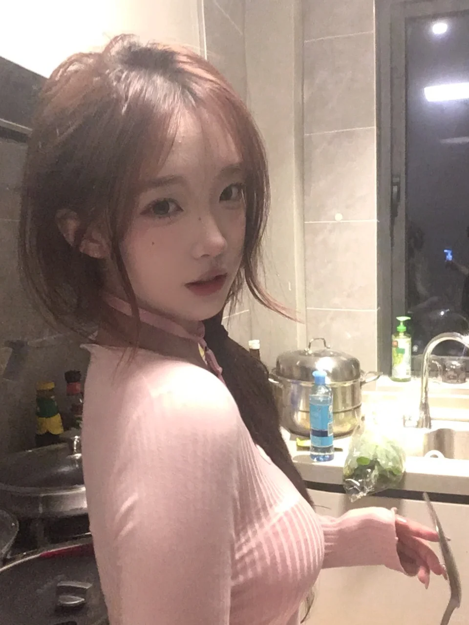 我在家里做饭等你