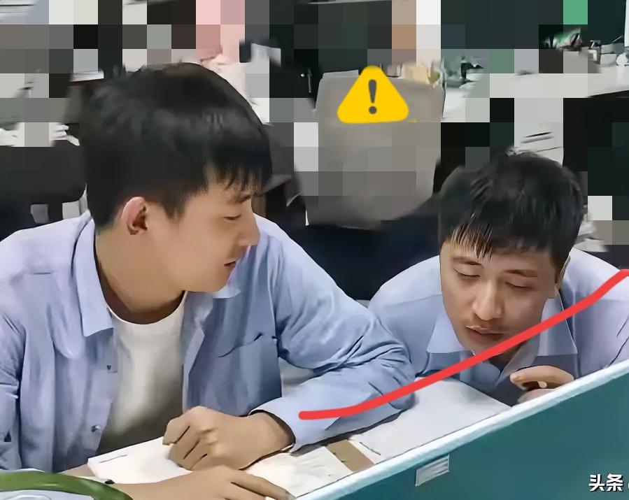 张雪峰去世头七 ，公司总经理发文承诺，亲口透露对张姩菡安排，更惹人泪目的是，武亮