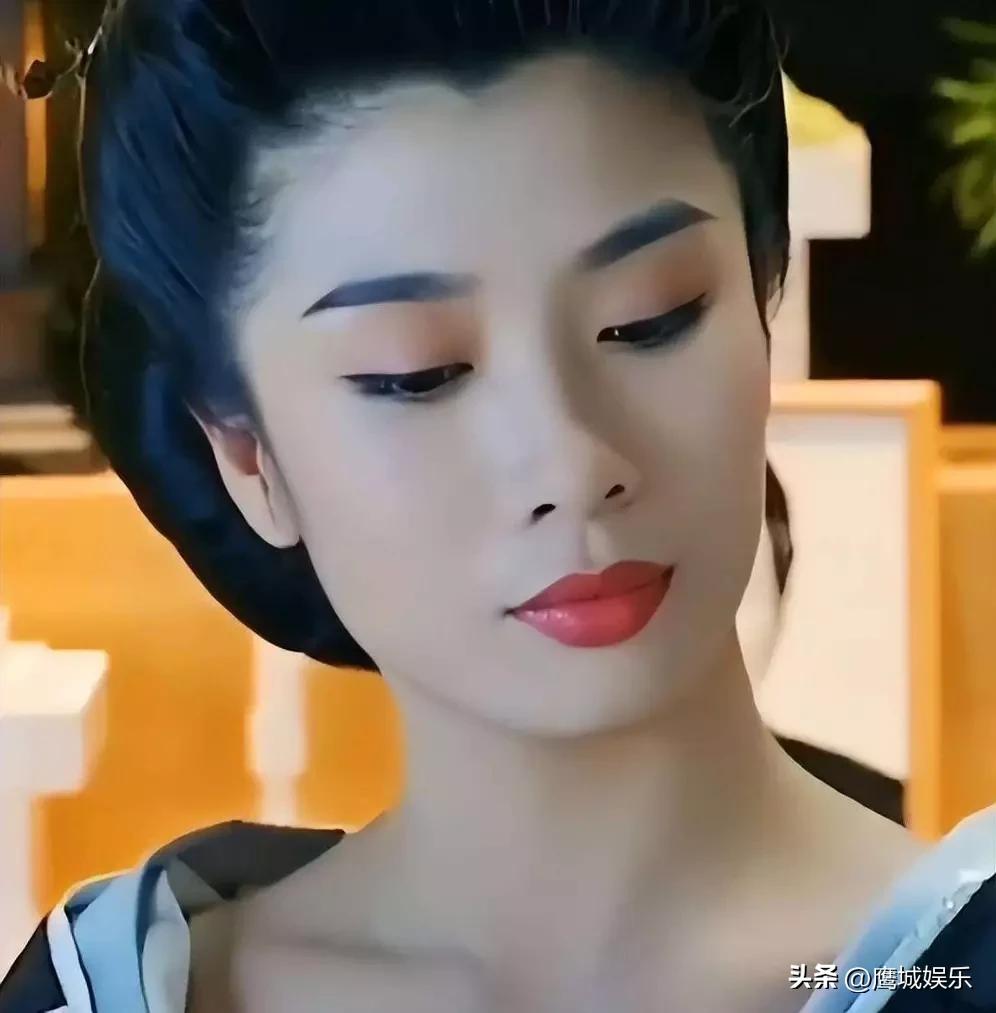 昔日金马影后，今朝菜场砍价，63岁吴家丽的通透人生

她曾是让成龙倾心六年的绝代