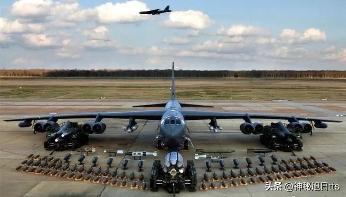 美军狂轰2000目标 B-52首度开战 

3月3日，美国和以色列对伊朗联合军事