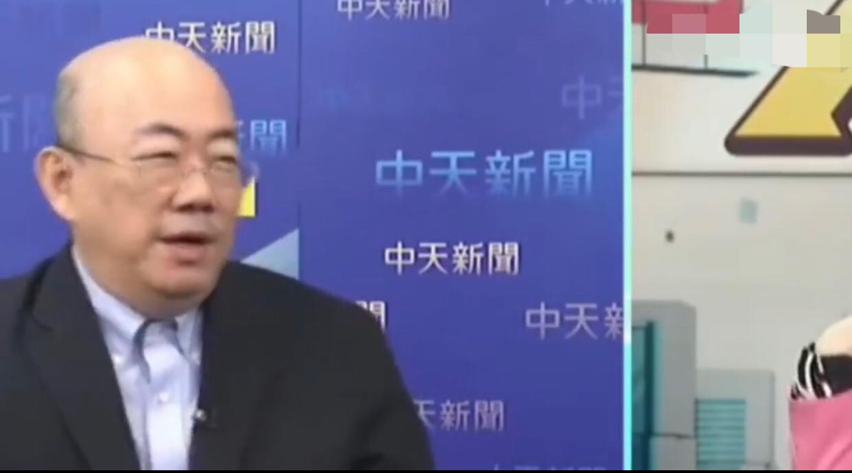 台湾郭正亮表示：他觉得大陆借着日本菲律宾挑衅，去巡航台湾岛东海域是很严重的，这个