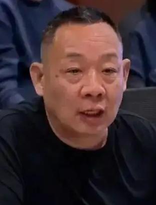 【于东来决定胖东来新员工实行四年合同制，不续签，为社会培养更多人才】
     