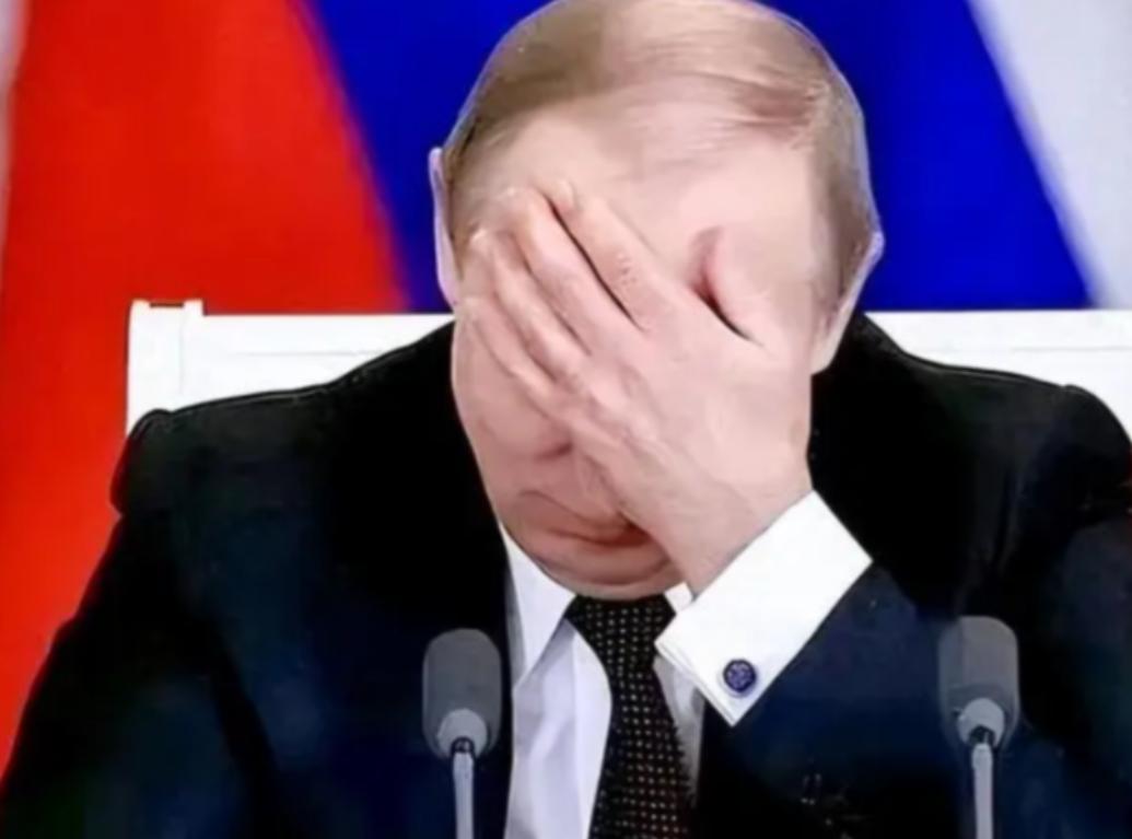 现在的俄罗斯大概率只剩下两条路了：要么低头，把吞进去的地全吐出来，赔到服气；要么