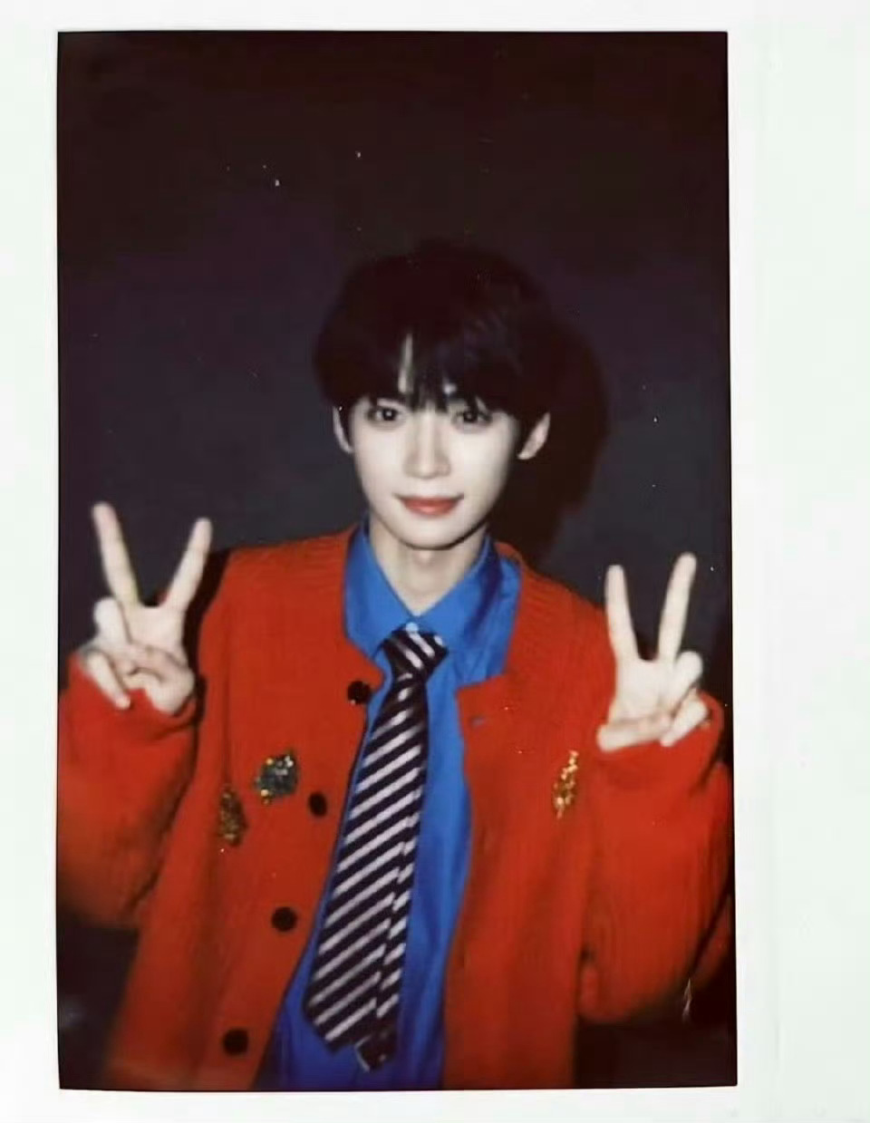 梓渝工作室 求原图梓渝工作室营业了，能求一个原图吗？我会一直在线等待！本命年就穿