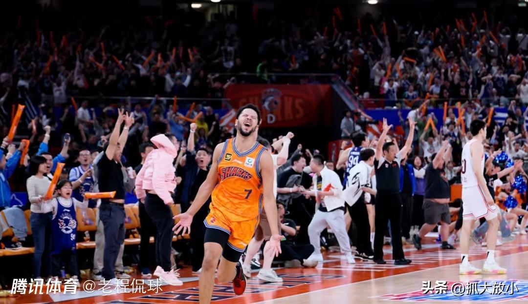 今晚，辽宁在客场战浙江稠州，辽宁队有胜机，预测小胜。
尽管近三场辽宁队打的都很艰