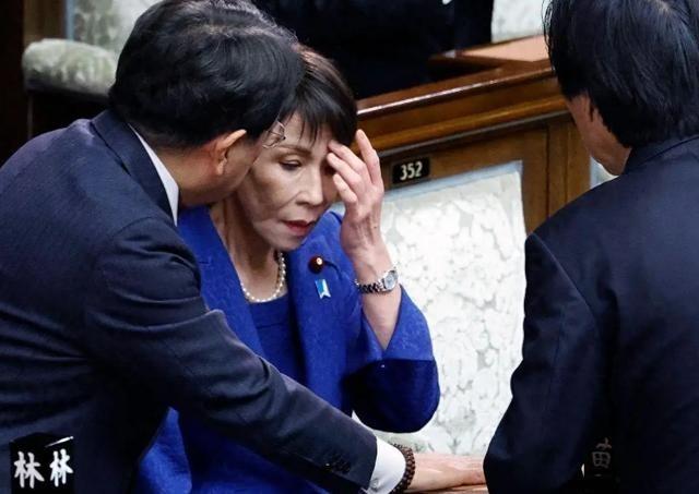 现在看来，日本只有三条路可走了，第一条就是在不开战的前提下顽抗到底；第二条，立刻