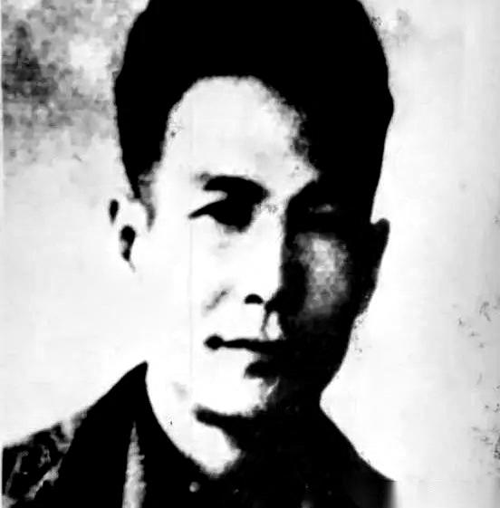 渣滓洞有个医生，叫刘石人。
狱警眼里，他是个穿着国民党中校大衣、认钱不认人的浑蛋