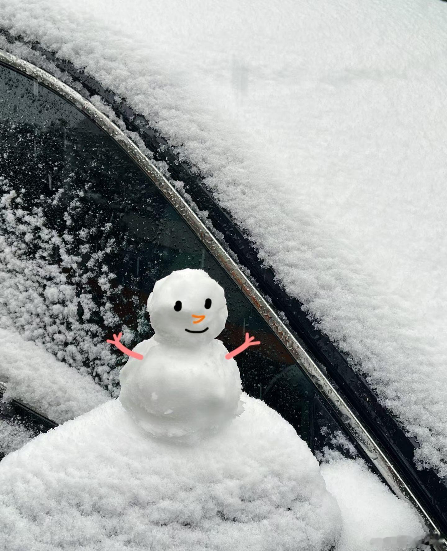 【有些风景，注定属于远方】今天北方多地飘雪。有位女施主带起了这个话题，让我们X9