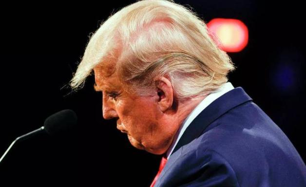 堂堂一国总统，大老远跑去求见个商人，结果连面都没见着！为了搞定这事，连保命的“爱