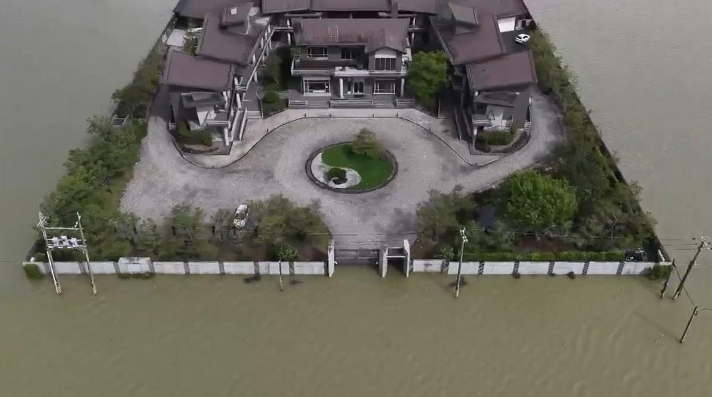 最强防守!宜兰冬山整片泡水 这间行馆靠