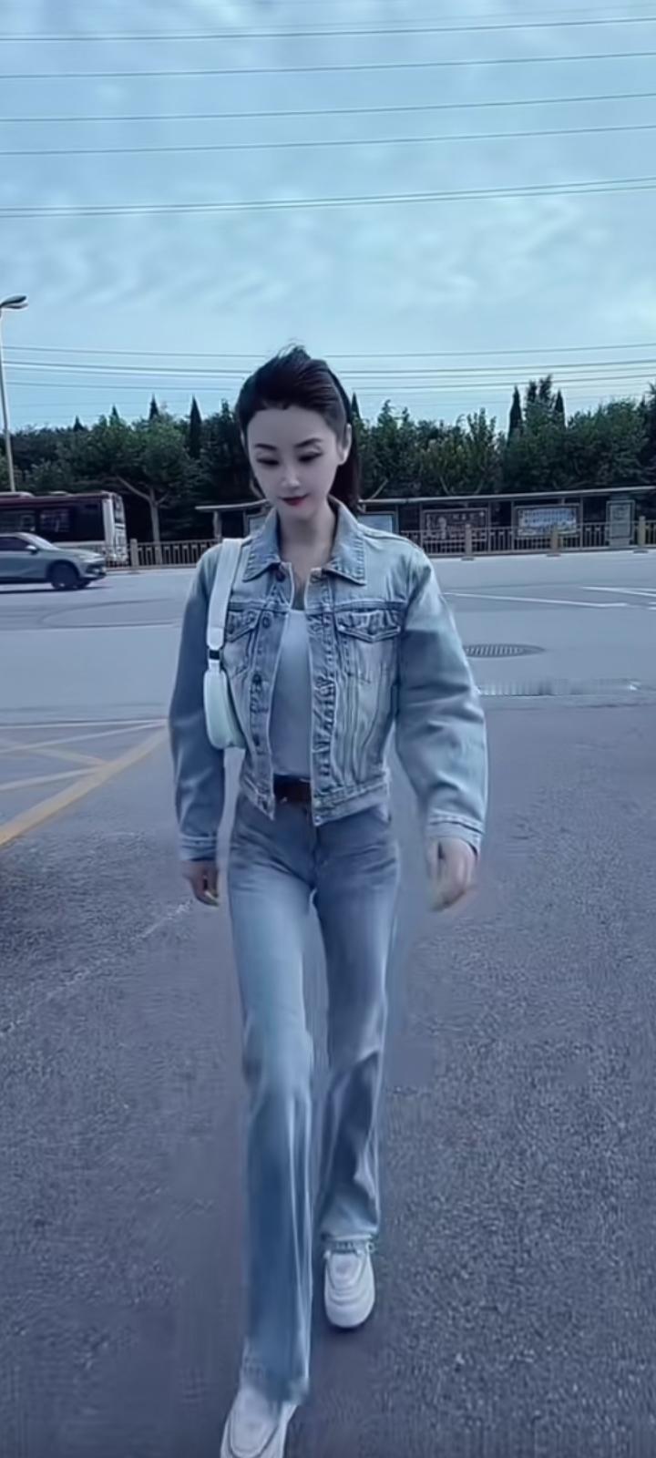 晒图笔记大赛喜欢和你一起逛菜市场，看琳琅满目的瓜果蔬菜，觉得这才是人间烟火的真谛