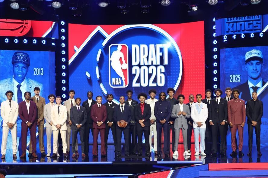 NBA2026选秀前四顺位评级出炉！奇才、爵士、灰熊三家欢喜
6月24日，布鲁克
