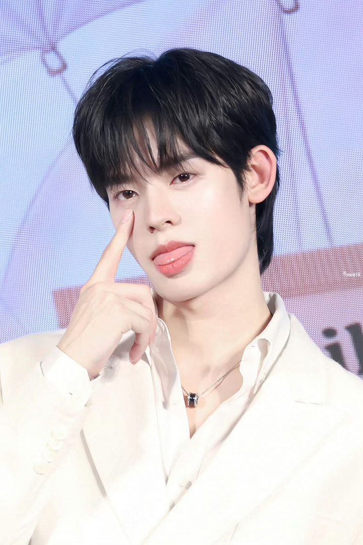 😜 