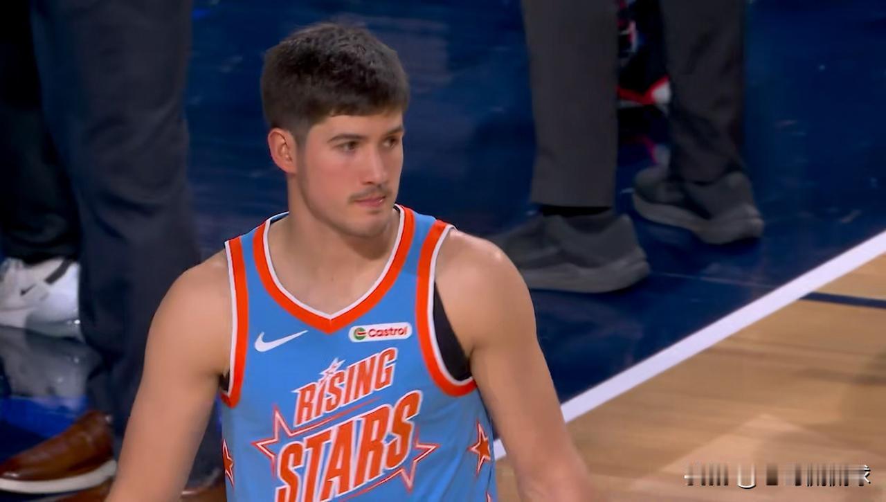 火箭超级新星谢波德的三分球真是神准！在今天安东尼队以40：34击败里弗斯队的全明