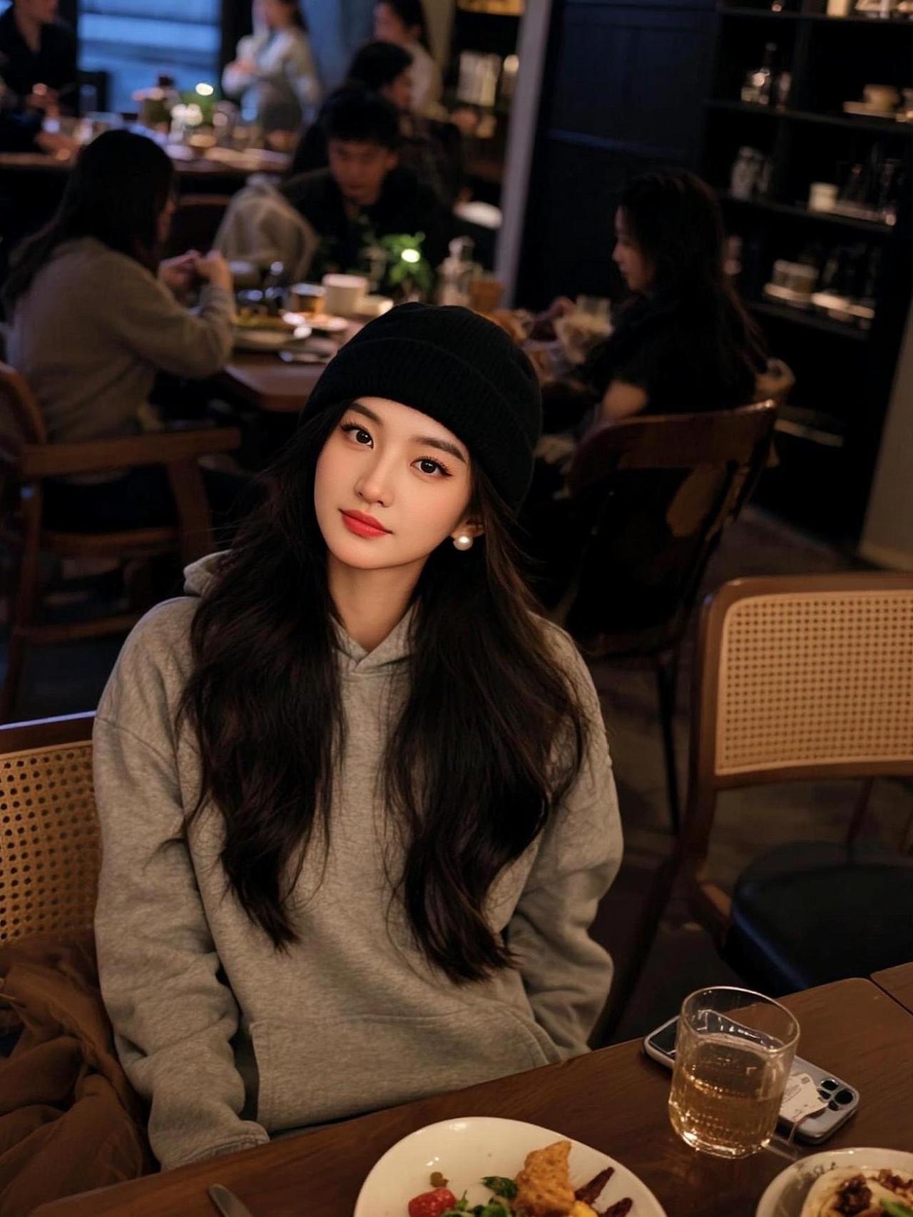 抖音ai创作 美女 爱了爱了 穿搭 卫衣