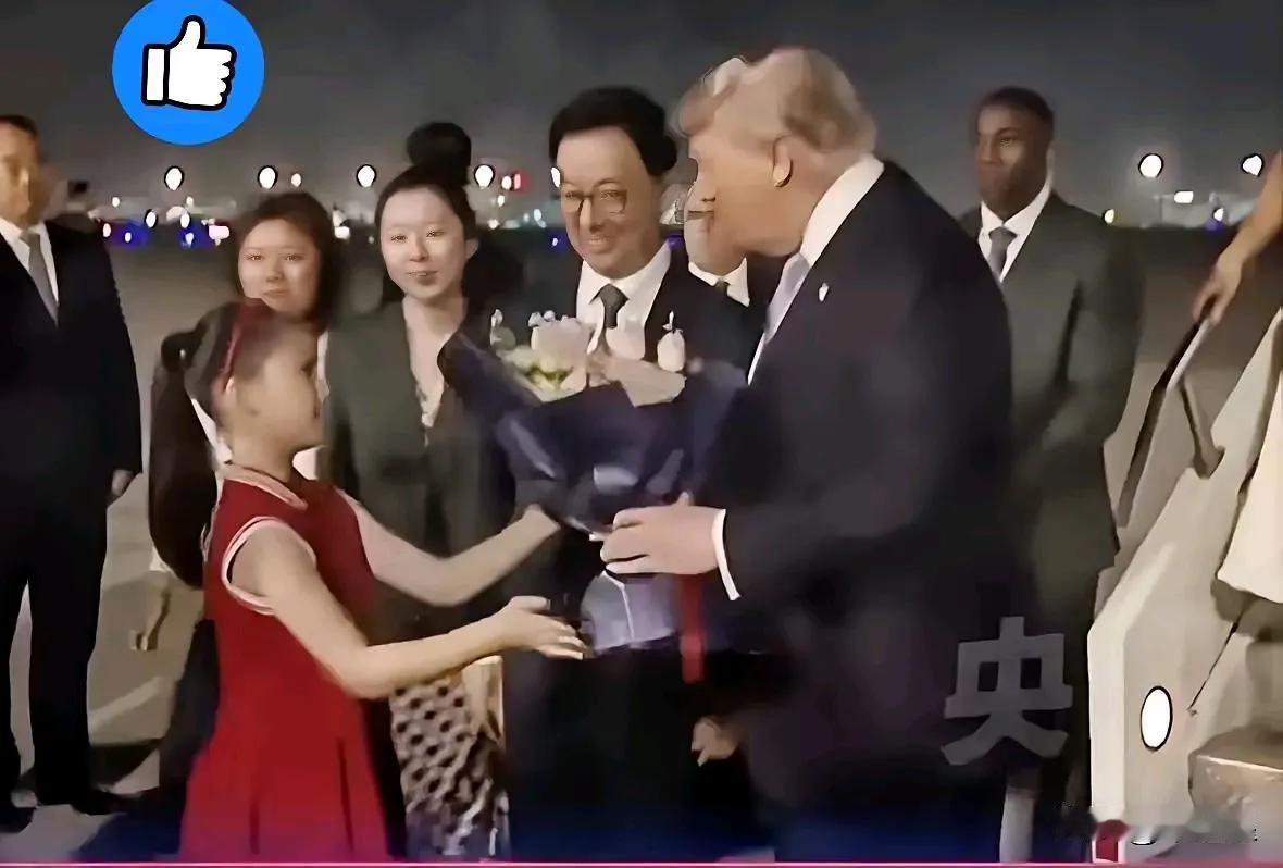 呵呵
啥天气
让孩子穿坎袖裙子