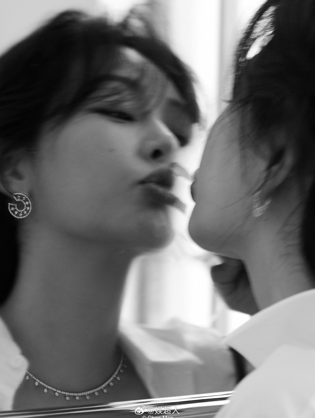 陈漫发了2023年的杨紫陈漫晒2023年的杨紫 陈漫发了一组2023年的杨紫！这