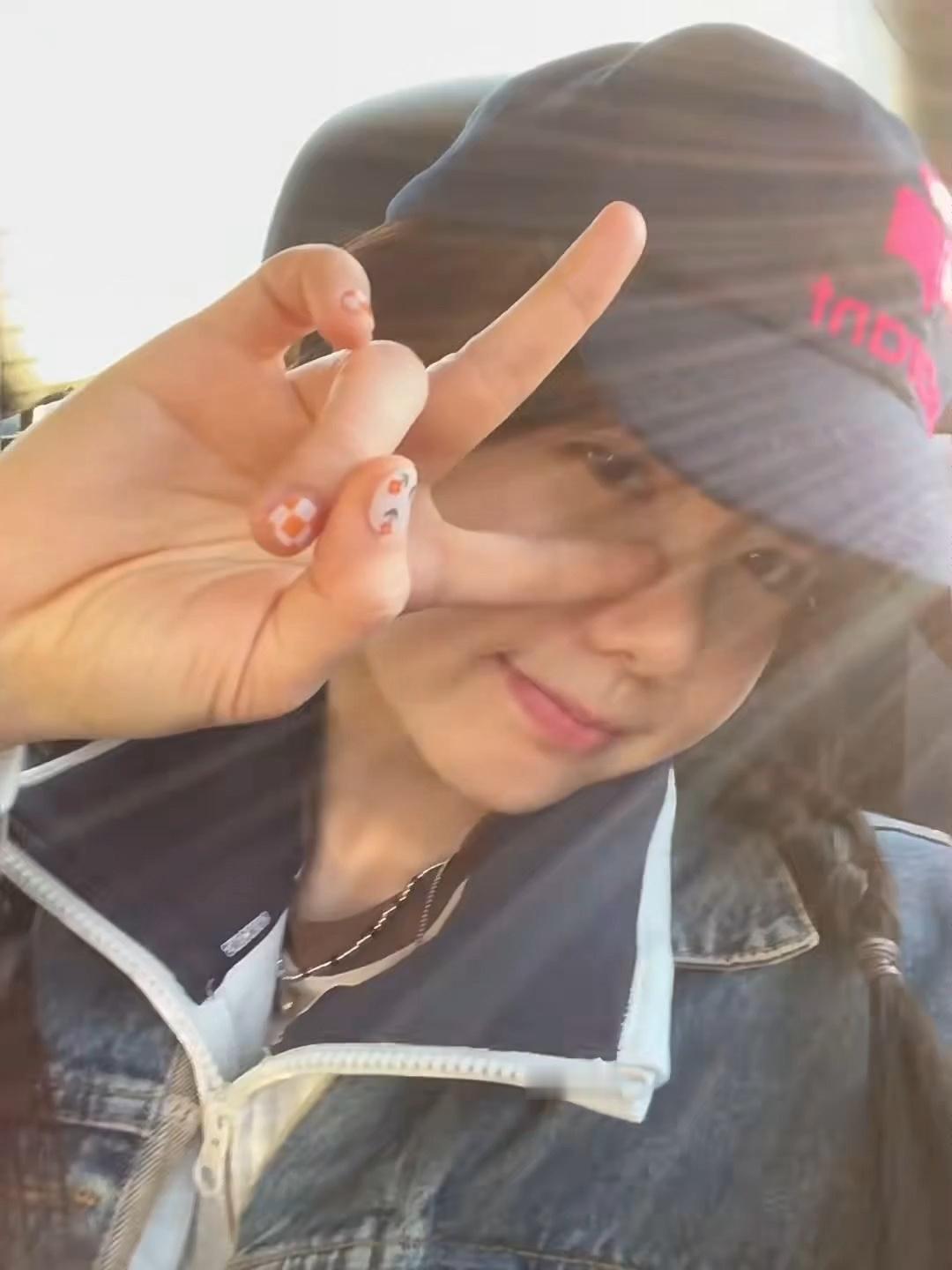 徐梦洁[超话]  xmj 徐梦洁六姊妹  xmj 徐梦洁李雯  喜欢你是毫无理由