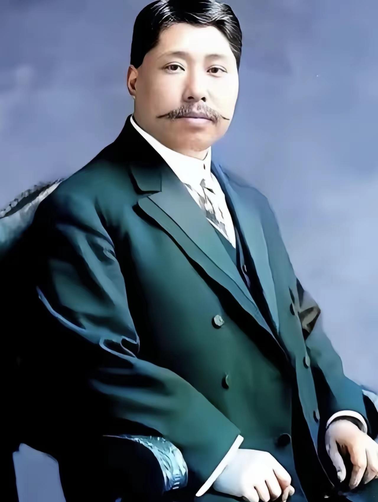 谁能想到，当年的黄兴本是长沙赫赫有名的富家子弟，坐拥半城产业，即便整日收租，行程