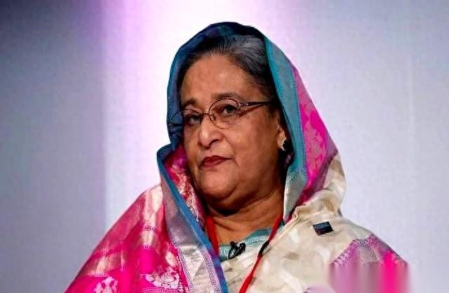 前总理，死刑。
人都不在，就给判了。
这事儿放电视剧里都嫌狗血，但在现实里，就是