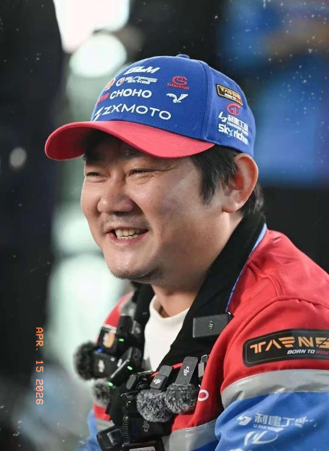 订单爆单！
张雪机车官宣：大量招人，
退役军人优先 年补5000元...
 
近