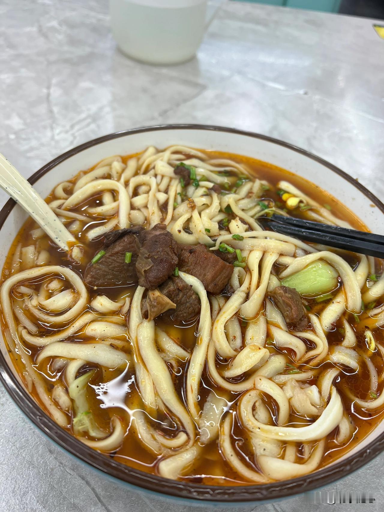 大腕山西大块牛肉刀削面很给力👍山西牛肉刀削面 来山西吃刀削面 助力山西刀削面 